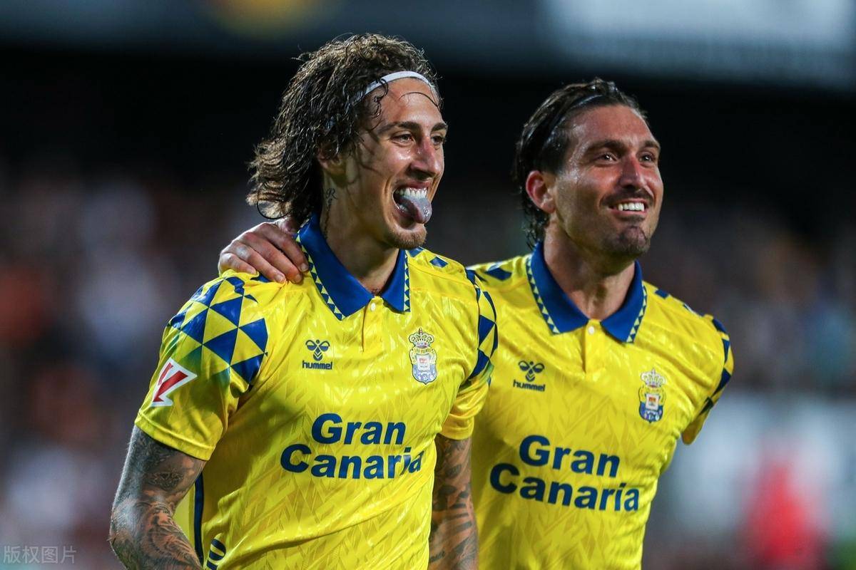 爱游戏娱乐-关于拉斯帕尔马斯客场逆袭，取得重要胜利的信息