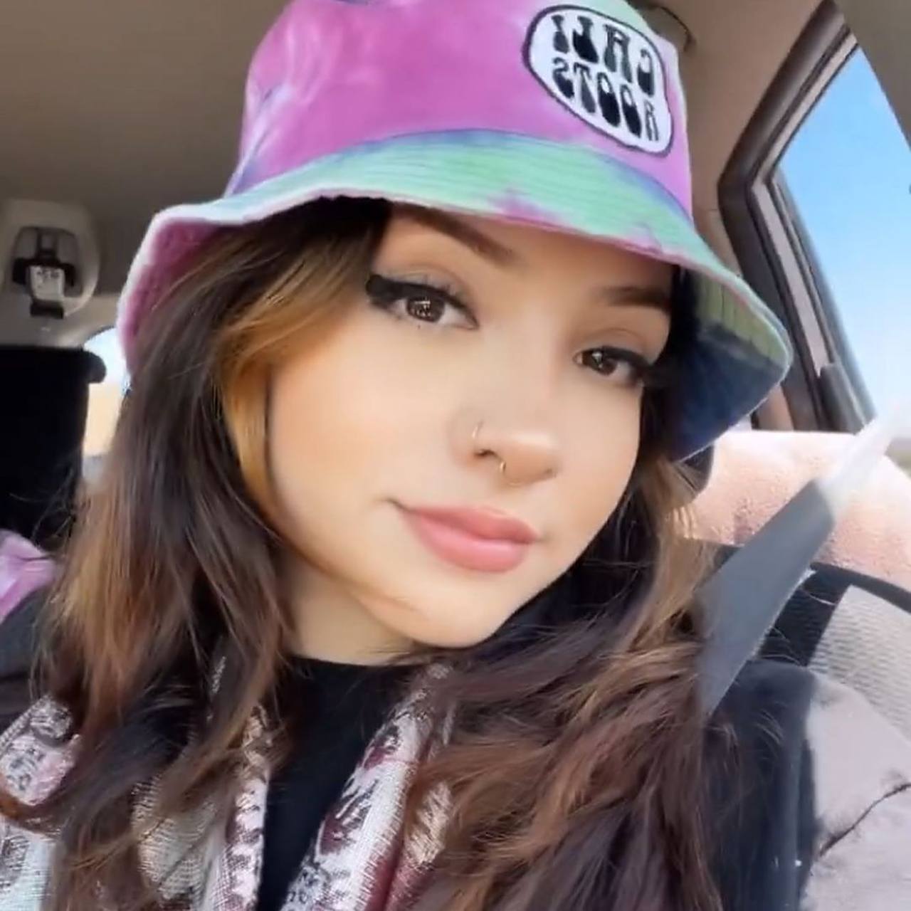 哥伦比亚射箭选手冲到第一,跻身前列 哥伦比亚射箭选手冲到第一,跻身前列