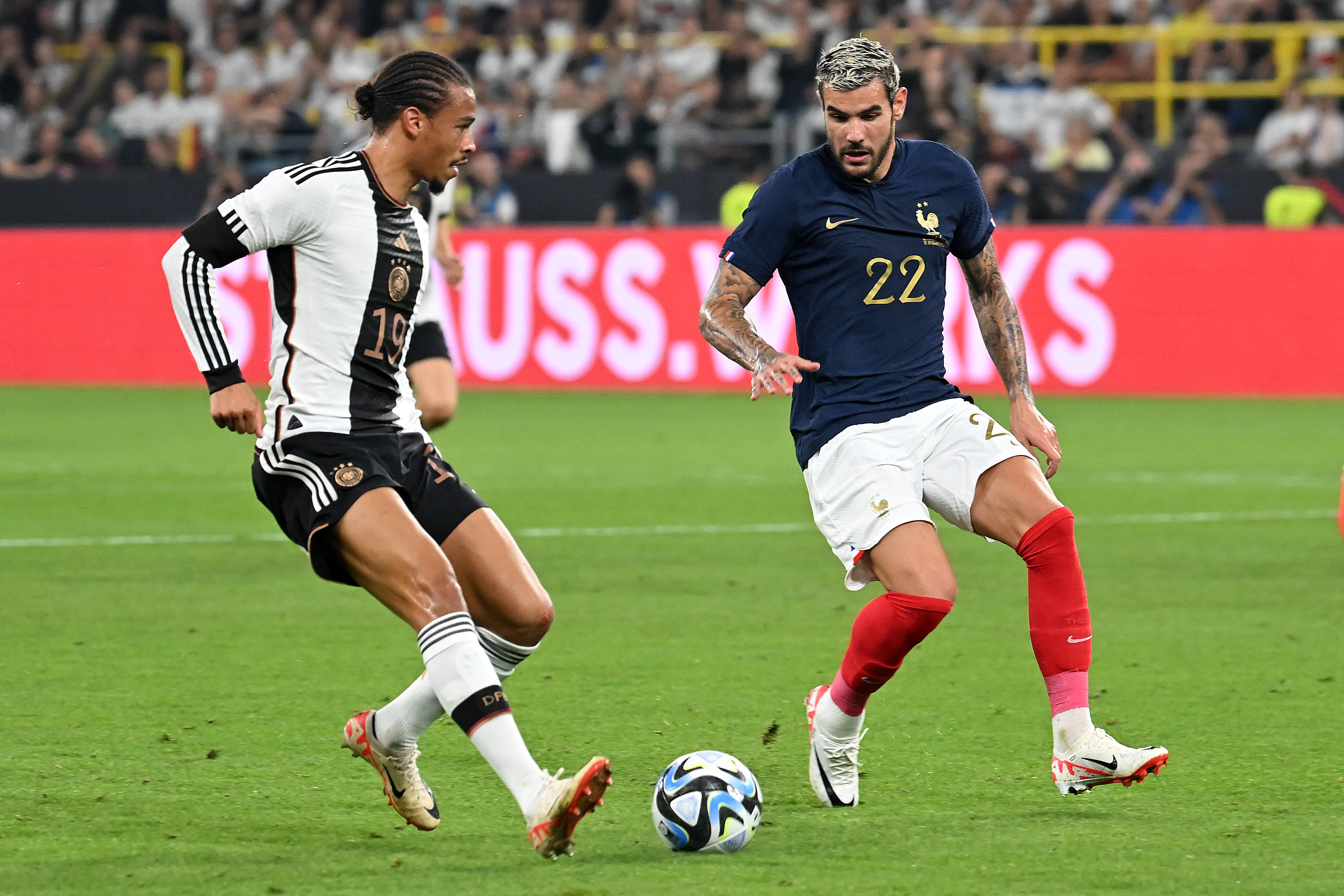 包含欧洲杯胜利者受邀东南亚游,球队备战迎战节日友谊赛的词条 包含欧洲杯胜利者受邀东南亚游,球队备战迎战节日友谊赛的词条