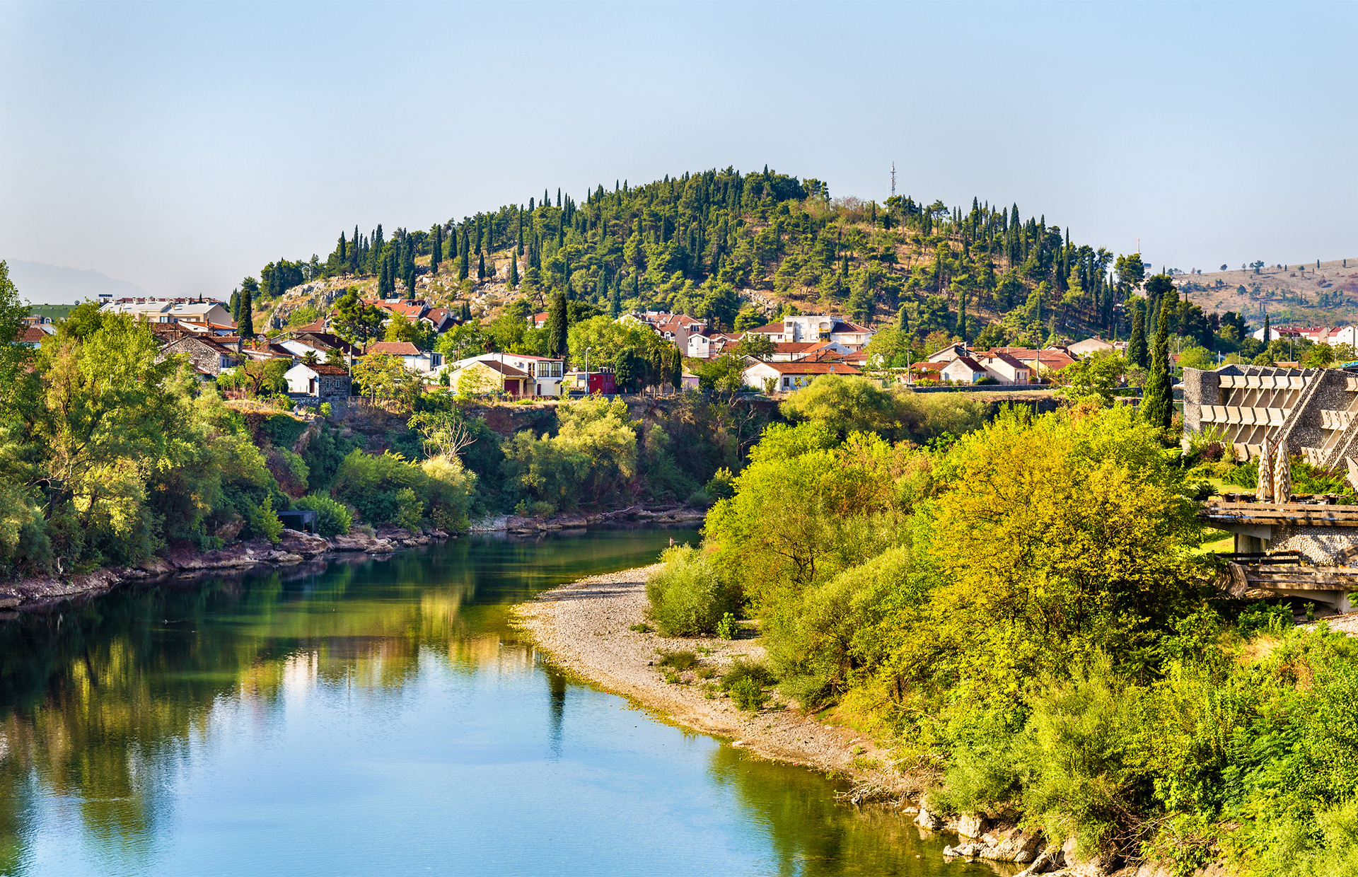 爱游戏在线-包含黑山重创波黑！欧预赛征途不容小觑的词条