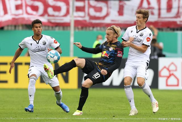 爱游戏APP-中央雷根斯堡球队客场失利，战力受损的简单介绍