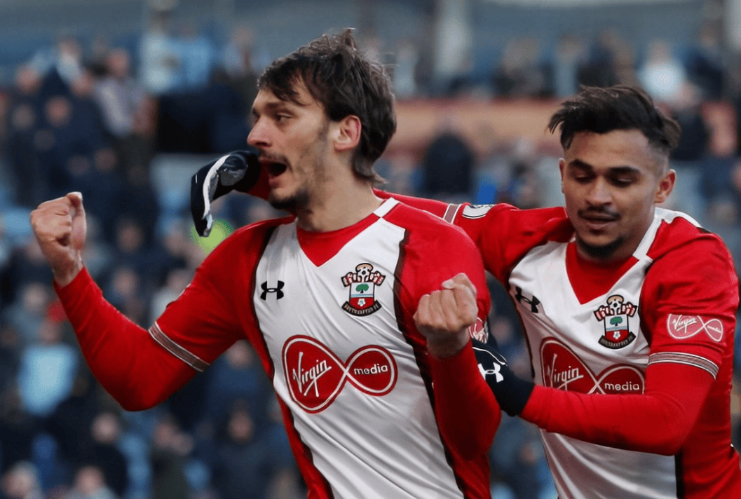 爱游戏大厅-老妇人锋线火力全开，攻守兼备取得胜利