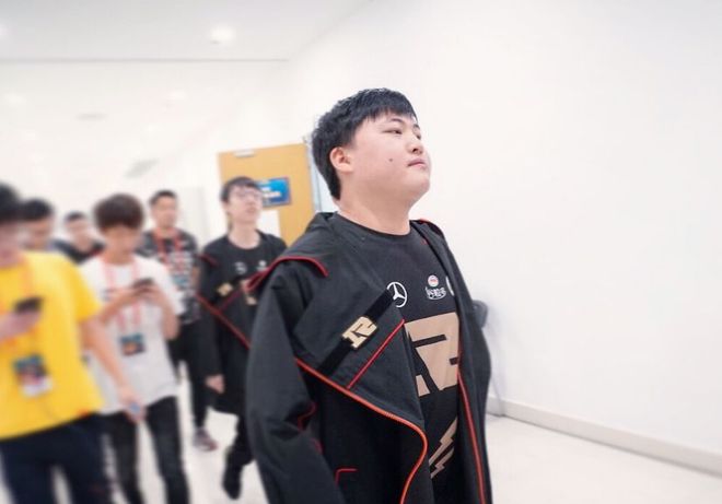 爱游戏下载-EDG血洗TES,CoreJJ拿下关键大龙强强对话小组赛,让粉丝疯狂欢呼的简单介绍