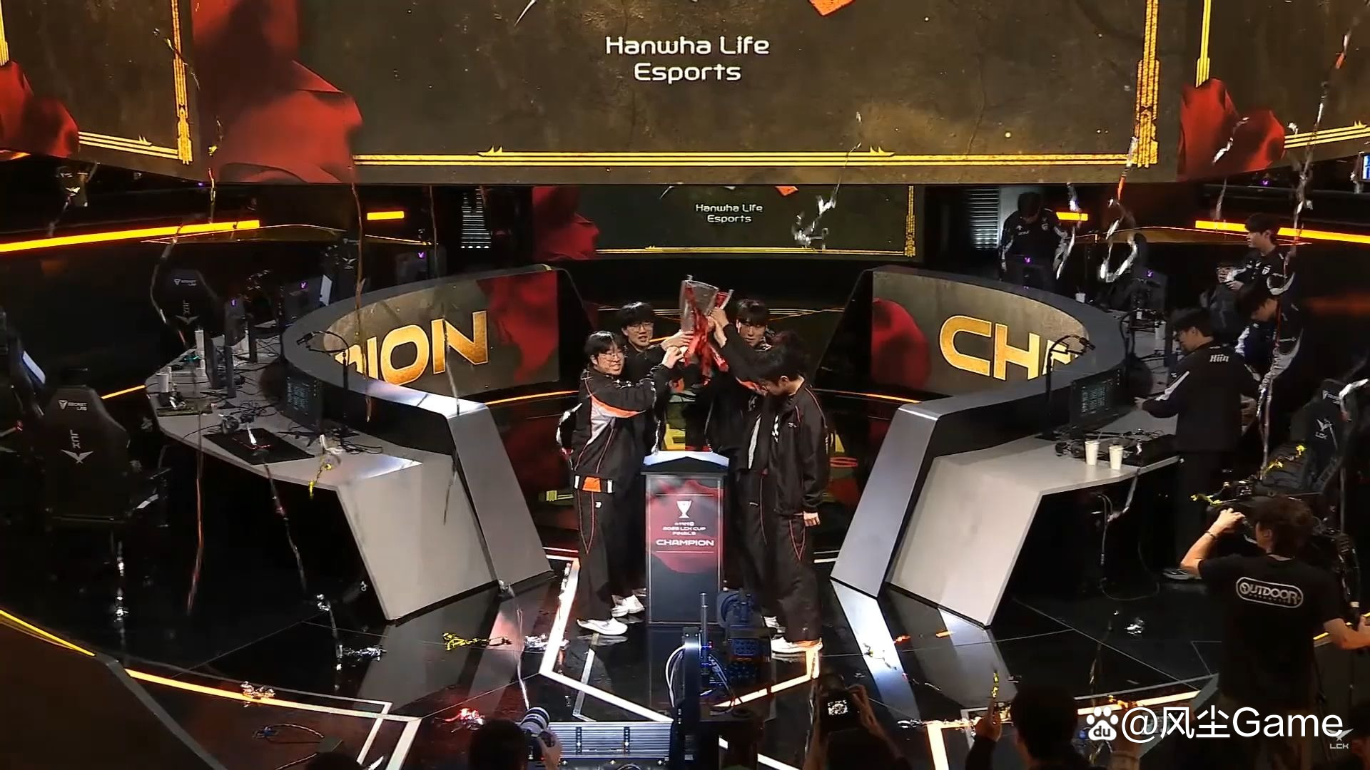 EDG血洗TES,CoreJJ拿下关键大龙强强对话小组赛,让粉丝疯狂欢呼的简单介绍 EDG血洗TES,CoreJJ拿下关键大龙强强对话小组赛,让粉丝疯狂欢呼的简单介绍