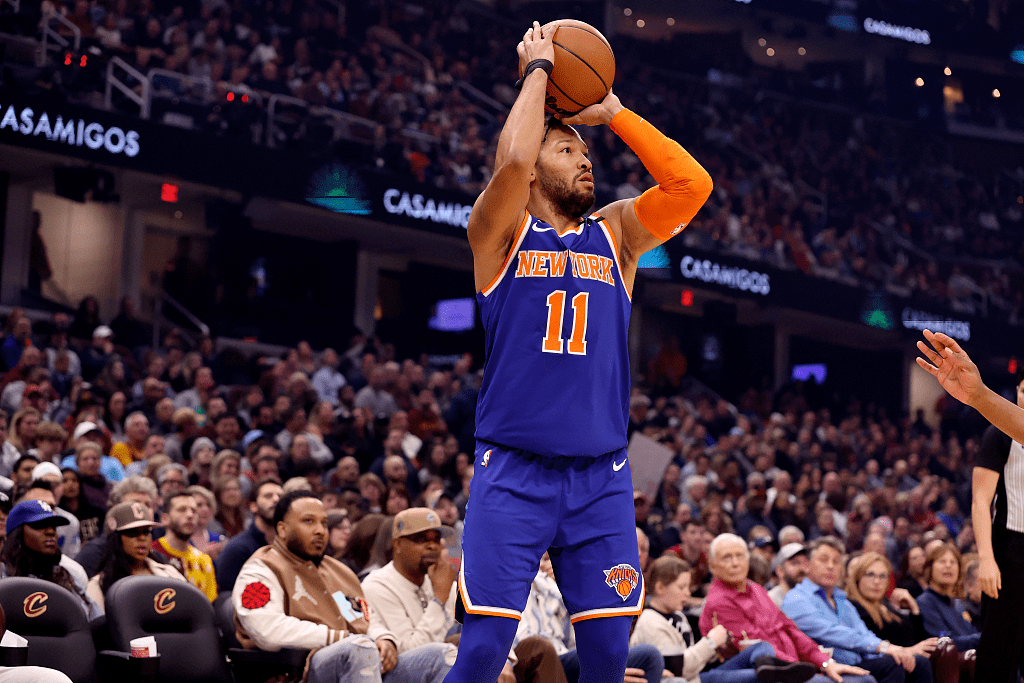 爱游戏tv-尼克斯大胜老鹰,取得季后赛首胜