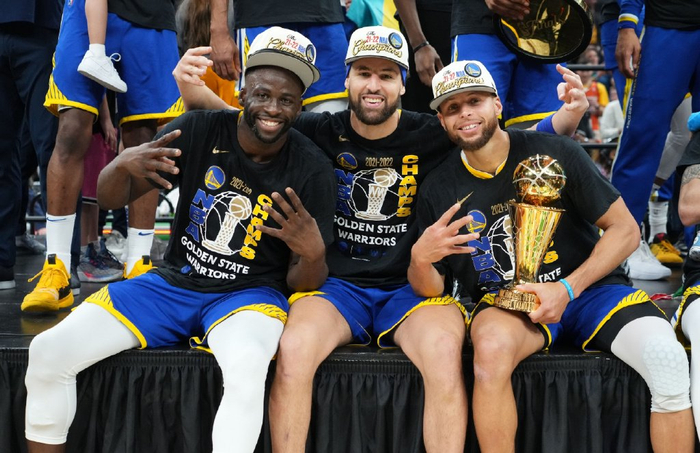 包含NBA总决赛G6:猛龙客场逆袭,击败勇士夺得总冠军的词条 包含NBA总决赛G6:猛龙客场逆袭,击败勇士夺得总冠军的词条