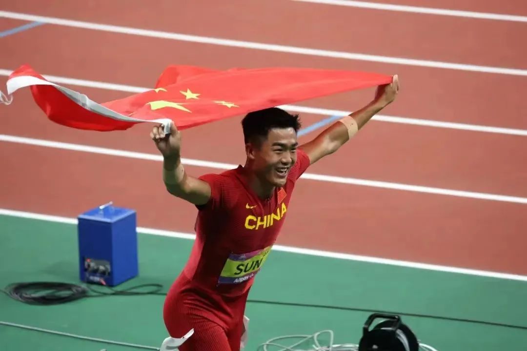 爱游戏在线-争夺最高荣耀:全球各国选手角逐殊荣