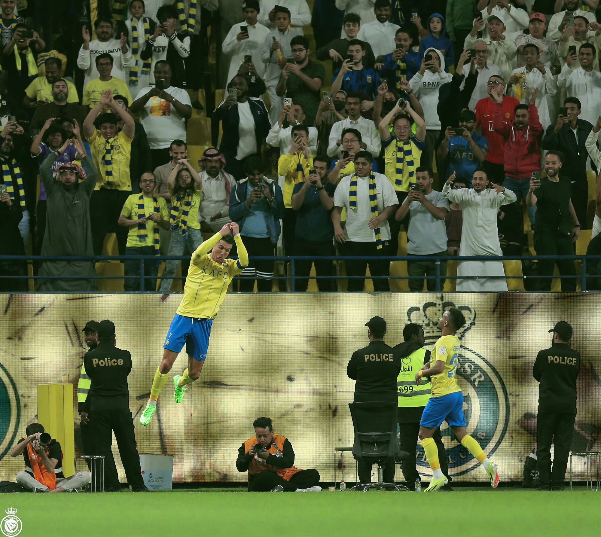 爱游戏在线-皇马客场大胜,C罗取得帽子戏法